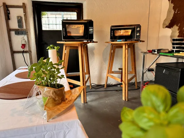 Pizzastation im Aufbau